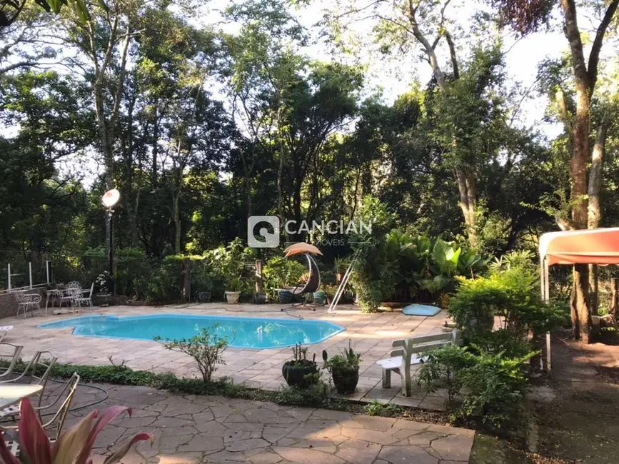 Casa com 3 quartos à venda, 262m2 em Km 3, Santa Maria - RS - imagem 2 Foto 2 de Casa com 3 quartos à venda, 262m2 em Km 3, Santa Maria - RS