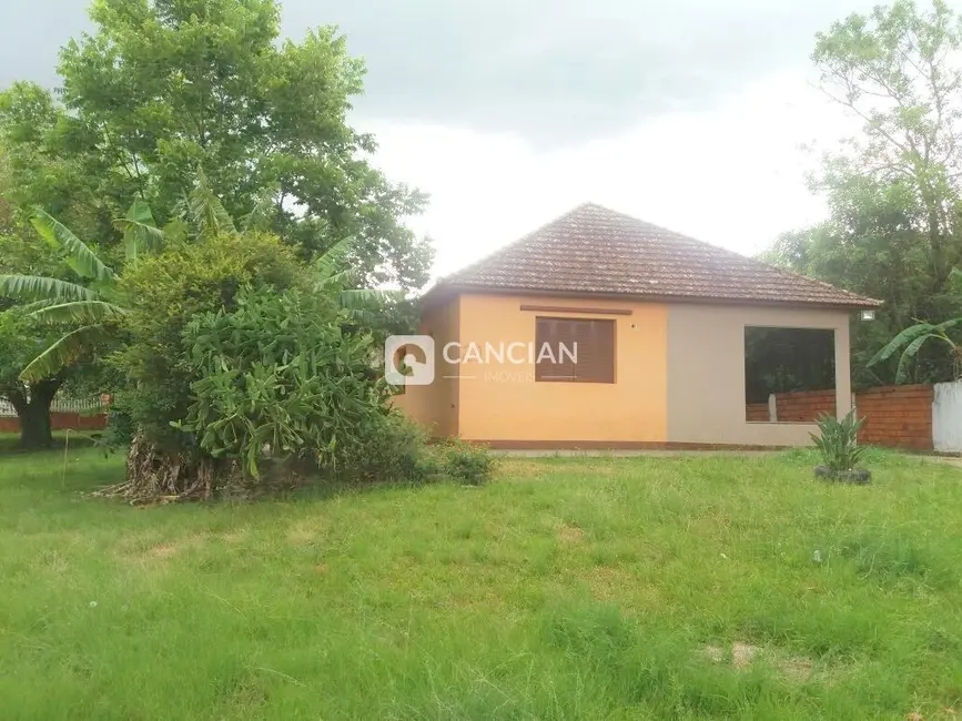 Foto 2 de Casa com 3 quartos à venda, 220m2 em Urlândia, Santa Maria - RS