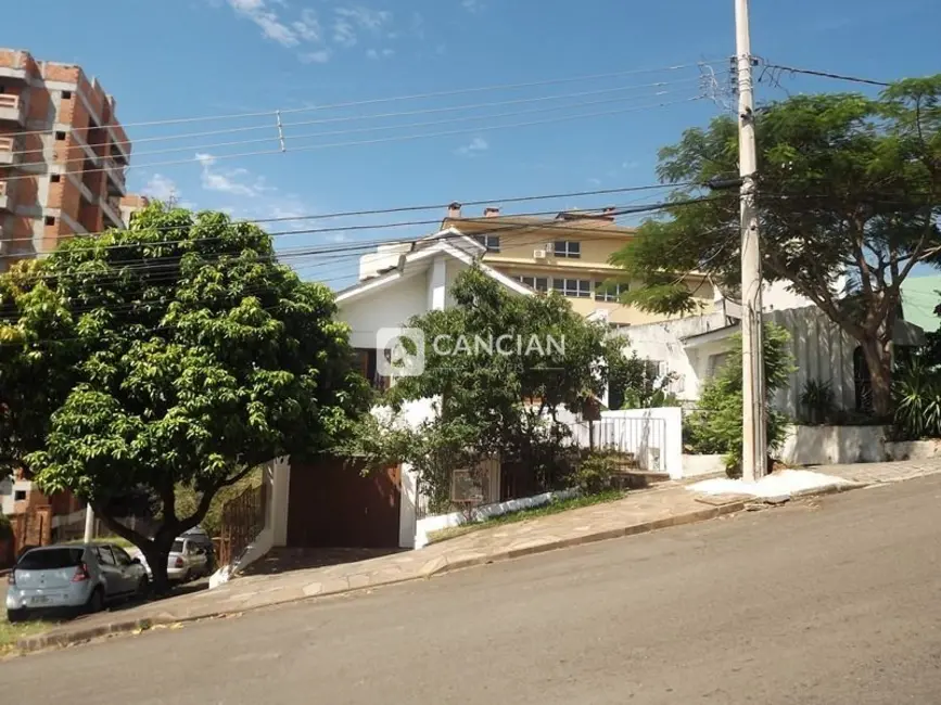 Casa com 4 quartos à venda, 285m2 em Nossa Senhora de Lourdes, Santa Maria - RS - imagem 4 Foto 4 de Casa com 4 quartos à venda, 285m2 em Nossa Senhora de Lourdes, Santa Maria - RS