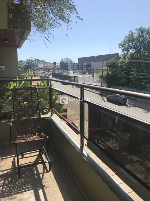 Foto 4 de Apartamento com 3 quartos à venda, 130m2 em Duque de Caxias, Santa Maria - RS