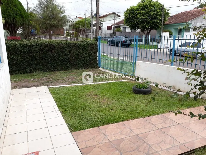 Foto 4 de Casa com 4 quartos à venda, 130m2 em Camobi, Santa Maria - RS