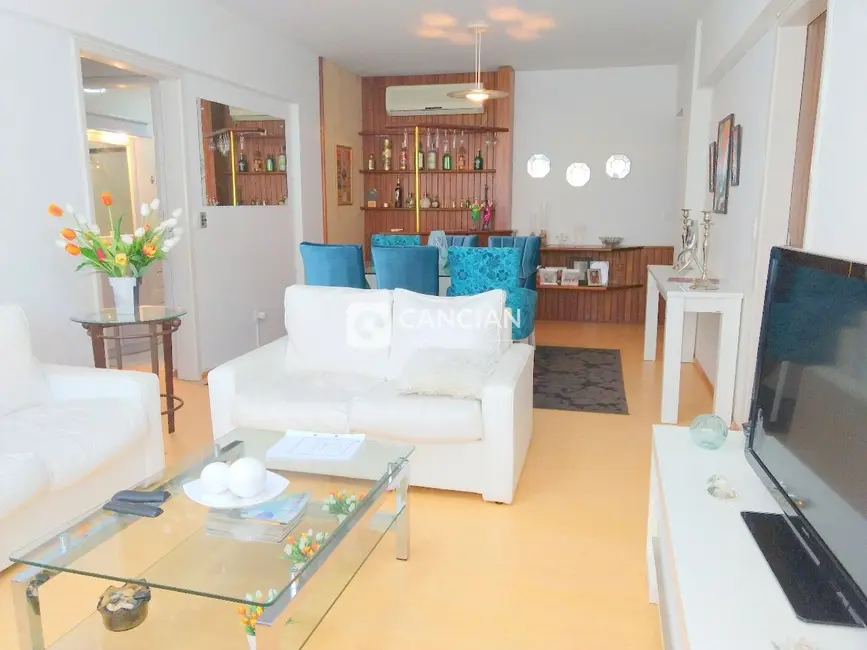 Apartamento com 3 quartos à venda, 135m2 em Nossa Senhora de Fátima, Santa Maria - RS - imagem 9 Foto 9 de Apartamento com 3 quartos à venda, 135m2 em Nossa Senhora de Fátima, Santa Maria - RS