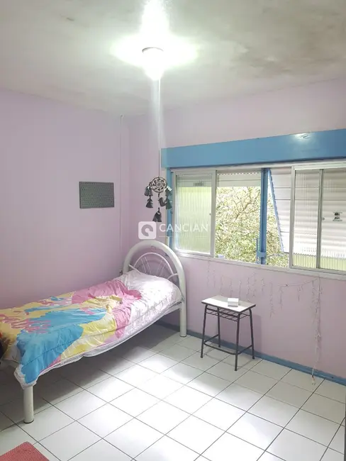 Casa com 9 quartos à venda, 134m2 em Nossa Senhora de Lourdes, Santa Maria - RS - imagem 9 Foto 9 de Casa com 9 quartos à venda, 134m2 em Nossa Senhora de Lourdes, Santa Maria - RS