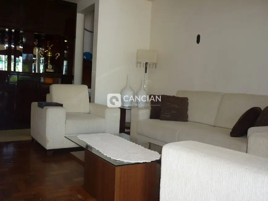 Foto 3 de Casa com 4 quartos à venda, 401m2 em Noal, Santa Maria - RS