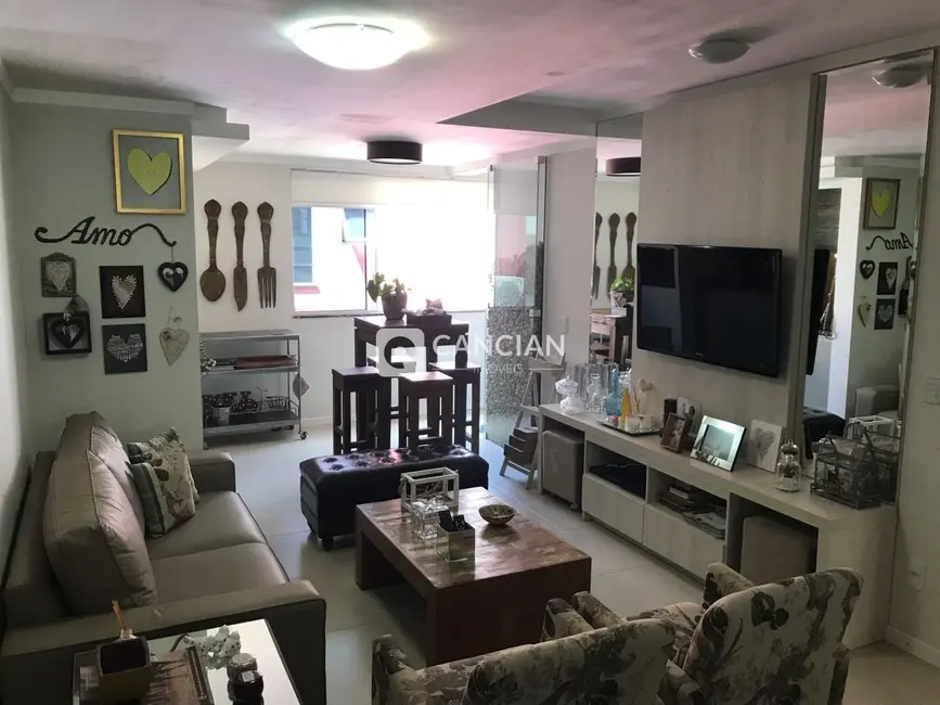 Apartamento com 2 quartos à venda, 81m2 em Centro, Santa Maria - RS - imagem 3 Foto 3 de Apartamento com 2 quartos à venda, 81m2 em Centro, Santa Maria - RS