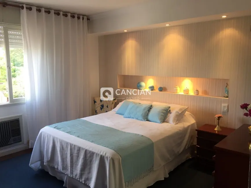Foto 8 de Apartamento com 3 quartos à venda, 169m2 em Centro, Santa Maria - RS