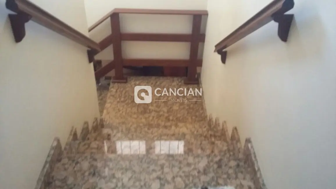 Casa com 4 quartos à venda, 276m2 em Patronato, Santa Maria - RS - imagem 8 Foto 8 de Casa com 4 quartos à venda, 276m2 em Patronato, Santa Maria - RS