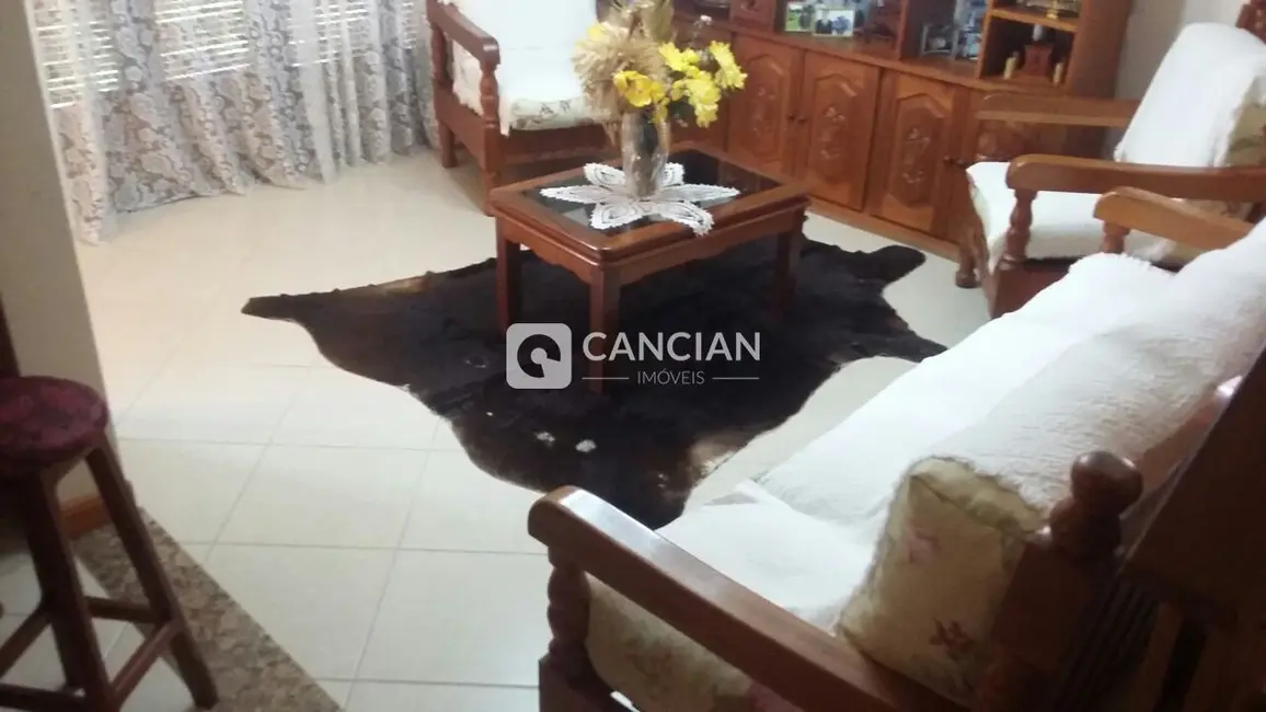 Casa com 4 quartos à venda, 276m2 em Patronato, Santa Maria - RS - imagem 4 Foto 4 de Casa com 4 quartos à venda, 276m2 em Patronato, Santa Maria - RS
