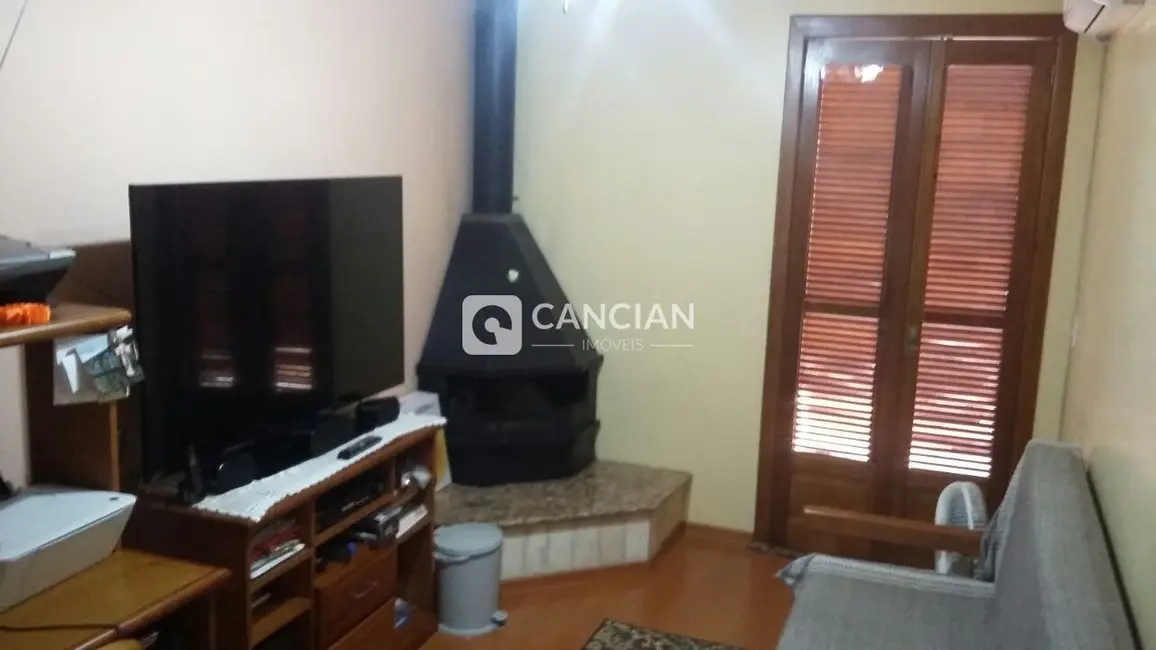 Casa com 4 quartos à venda, 276m2 em Patronato, Santa Maria - RS - imagem 6 Foto 6 de Casa com 4 quartos à venda, 276m2 em Patronato, Santa Maria - RS