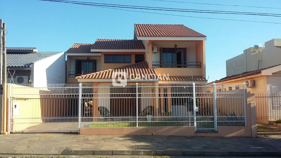 Foto 1 de Casa com 4 quartos à venda, 276m2 em Patronato, Santa Maria - RS