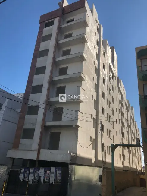 Foto 1 de Cobertura com 2 quartos à venda, 90m2 em Centro, Santa Maria - RS