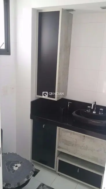 Foto 8 de Apartamento com 3 quartos à venda, 187m2 em Nossa Senhora Medianeira, Santa Maria - RS