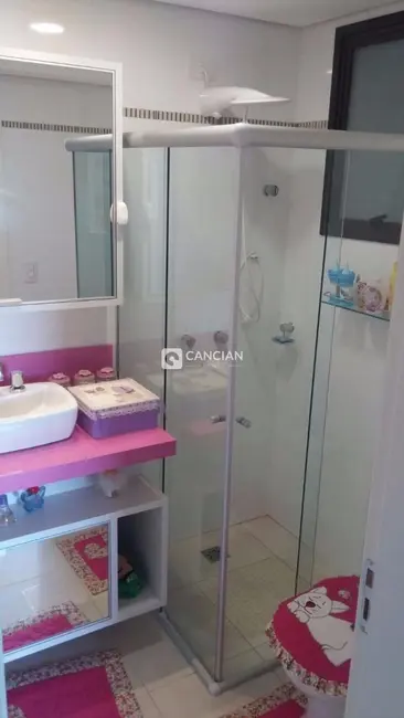 Foto 9 de Apartamento com 3 quartos à venda, 187m2 em Nossa Senhora Medianeira, Santa Maria - RS