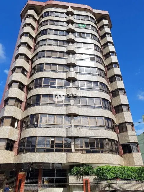 Foto 1 de Apartamento com 3 quartos à venda, 187m2 em Nossa Senhora Medianeira, Santa Maria - RS