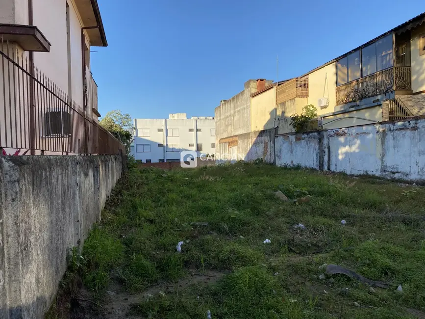 Foto 4 de Terreno / Lote à venda, 642m2 em Centro, Santa Maria - RS