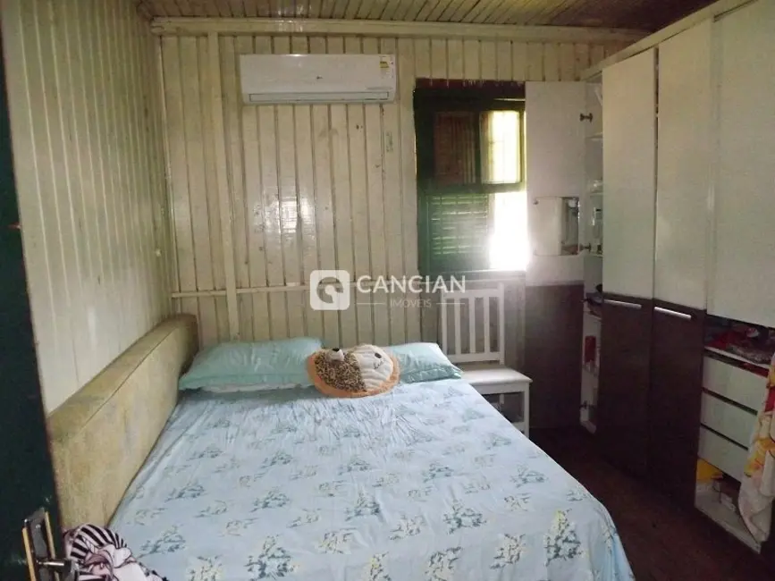 Casa com 2 quartos à venda, 52m2 em Presidente João Goulart, Santa Maria - RS - imagem 4 Foto 4 de Casa com 2 quartos à venda, 52m2 em Presidente João Goulart, Santa Maria - RS