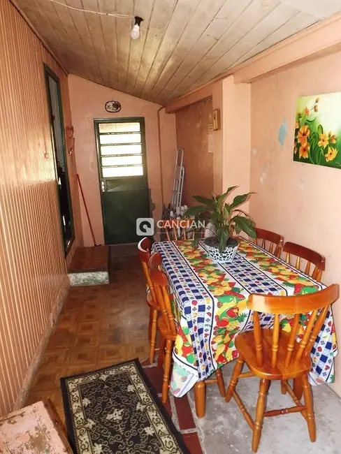 Casa com 2 quartos à venda, 52m2 em Presidente João Goulart, Santa Maria - RS - imagem 5 Foto 5 de Casa com 2 quartos à venda, 52m2 em Presidente João Goulart, Santa Maria - RS
