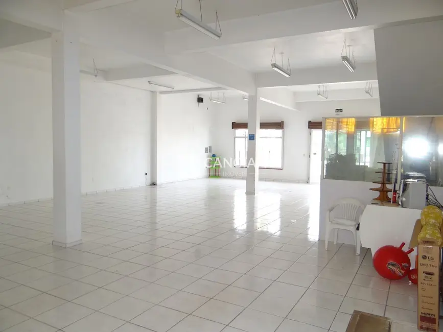 Foto 7 de Sala Comercial para alugar, 220m2 em São João, Santa Maria - RS