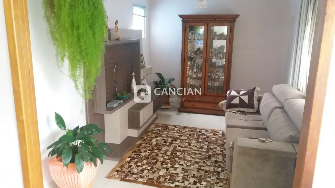 Casa com 3 quartos à venda, 195m2 em Camobi, Santa Maria - RS - imagem 3 Foto 3 de Casa com 3 quartos à venda, 195m2 em Camobi, Santa Maria - RS