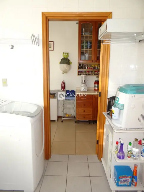 Foto 9 de Apartamento com 3 quartos à venda, 110m2 em Centro, Santa Maria - RS