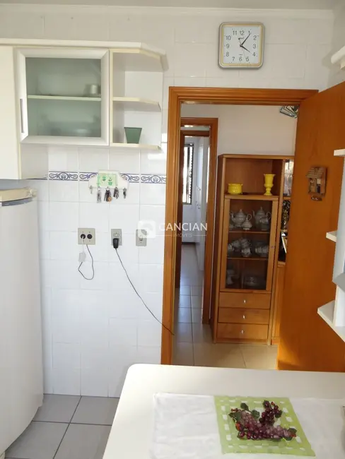 Foto 8 de Apartamento com 3 quartos à venda, 110m2 em Centro, Santa Maria - RS