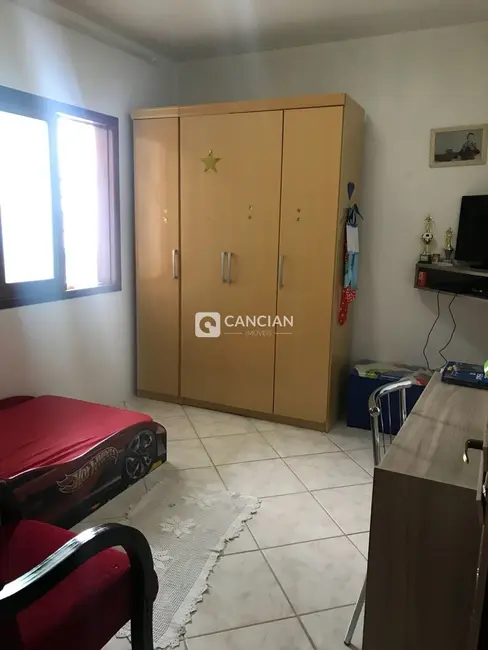 Casa com 2 quartos à venda, 185m2 em Urlândia, Santa Maria - RS - imagem 9 Foto 9 de Casa com 2 quartos à venda, 185m2 em Urlândia, Santa Maria - RS