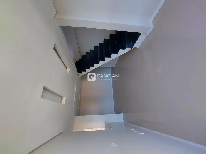 Foto 3 de Cobertura com 3 quartos à venda, 278m2 em Nossa Senhora Medianeira, Santa Maria - RS