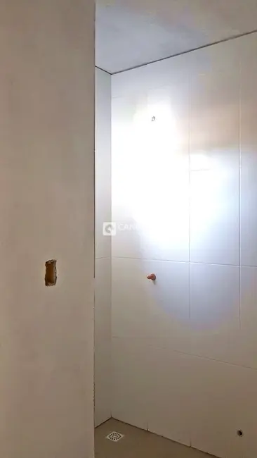 Casa com 3 quartos à venda, 104m2 em Presidente João Goulart, Santa Maria - RS - imagem 4 Foto 4 de Casa com 3 quartos à venda, 104m2 em Presidente João Goulart, Santa Maria - RS