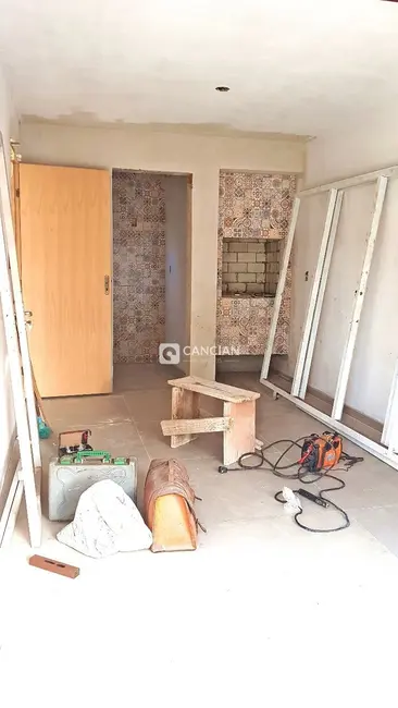 Casa com 3 quartos à venda, 104m2 em Presidente João Goulart, Santa Maria - RS - imagem 8 Foto 8 de Casa com 3 quartos à venda, 104m2 em Presidente João Goulart, Santa Maria - RS