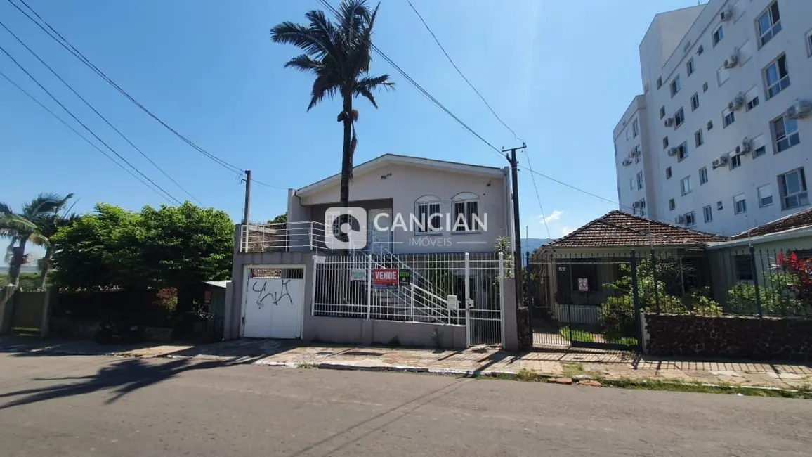 Foto 1 de Casa com 6 quartos à venda, 390m2 em Santa Maria - RS