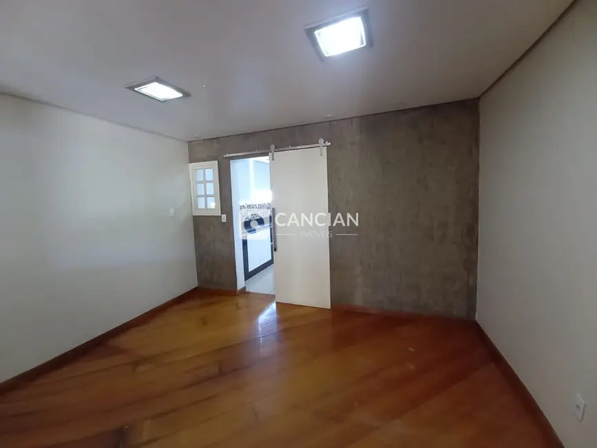 Foto 6 de Casa com 6 quartos à venda, 390m2 em Santa Maria - RS