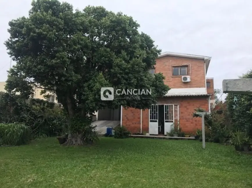 Casa com 4 quartos à venda, 250m2 em Tomazetti, Santa Maria - RS - imagem 3 Foto 3 de Casa com 4 quartos à venda, 250m2 em Tomazetti, Santa Maria - RS