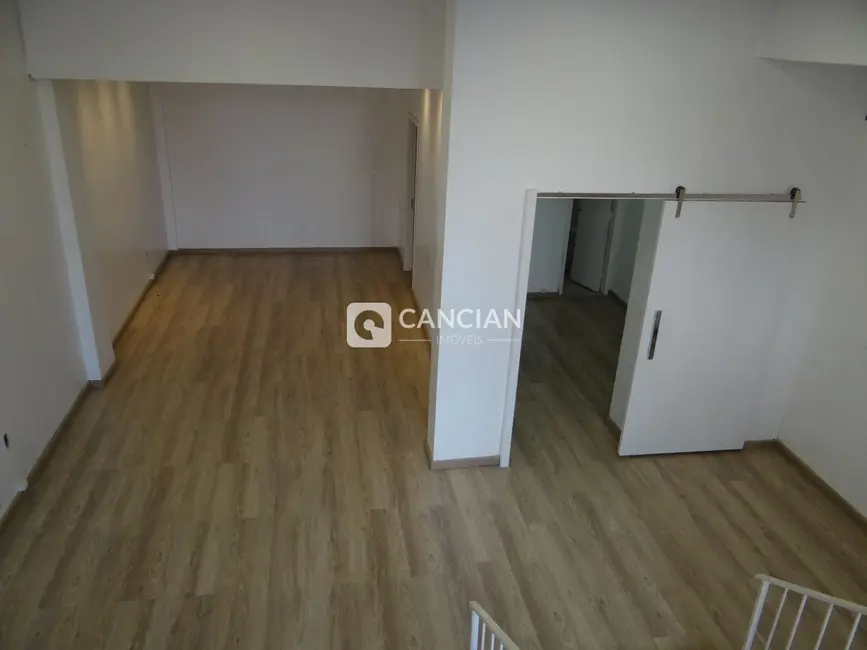 Sala Comercial à venda, 122m2 em Centro, Santa Maria - RS - imagem 2 Foto 2 de Sala Comercial à venda, 122m2 em Centro, Santa Maria - RS