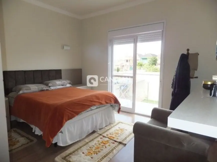 Casa com 3 quartos à venda, 199m2 em Camobi, Santa Maria - RS - imagem 6 Foto 6 de Casa com 3 quartos à venda, 199m2 em Camobi, Santa Maria - RS