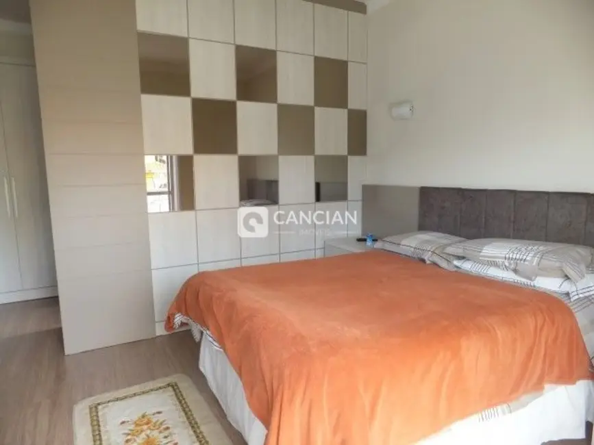 Casa com 3 quartos à venda, 199m2 em Camobi, Santa Maria - RS - imagem 7 Foto 7 de Casa com 3 quartos à venda, 199m2 em Camobi, Santa Maria - RS