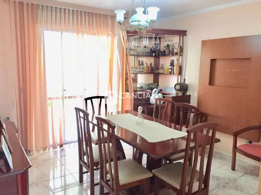 Foto 4 de Apartamento com 3 quartos à venda, 103m2 em Centro, Santa Maria - RS