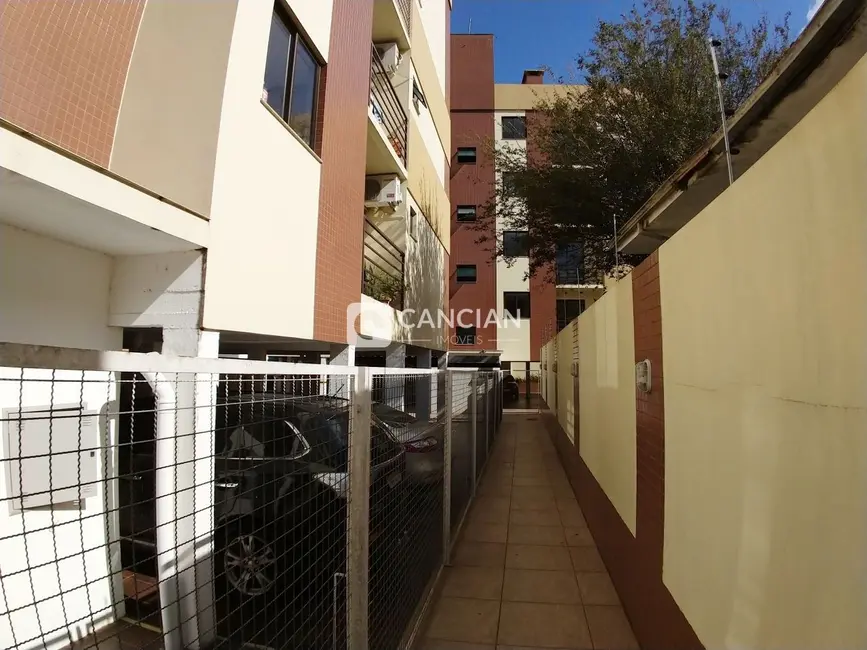 Foto 3 de Apartamento com 2 quartos à venda, 58m2 em Nossa Senhora de Lourdes, Santa Maria - RS