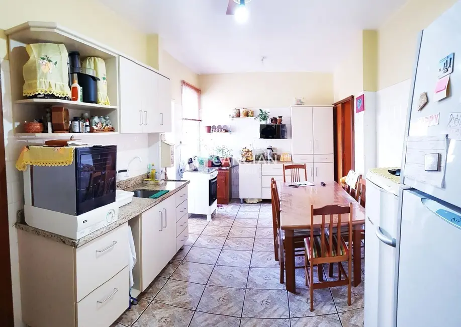 Foto 3 de Apartamento com 3 quartos à venda, 152m2 em Centro, Santa Maria - RS