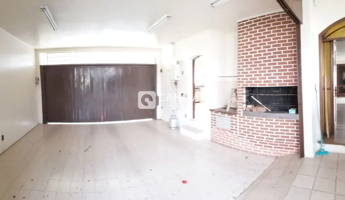 Casa com 6 quartos à venda, 452m2 em Noal, Santa Maria - RS - imagem 5 Foto 5 de Casa com 6 quartos à venda, 452m2 em Noal, Santa Maria - RS