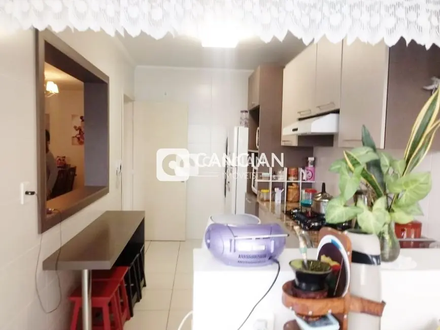 Foto 6 de Apartamento com 3 quartos à venda, 133m2 em Nossa Senhora de Lourdes, Santa Maria - RS