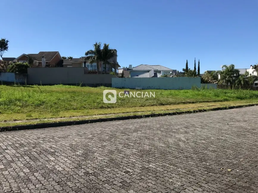 Foto 1 de Terreno / Lote à venda, 1748m2 em São José, Santa Maria - RS