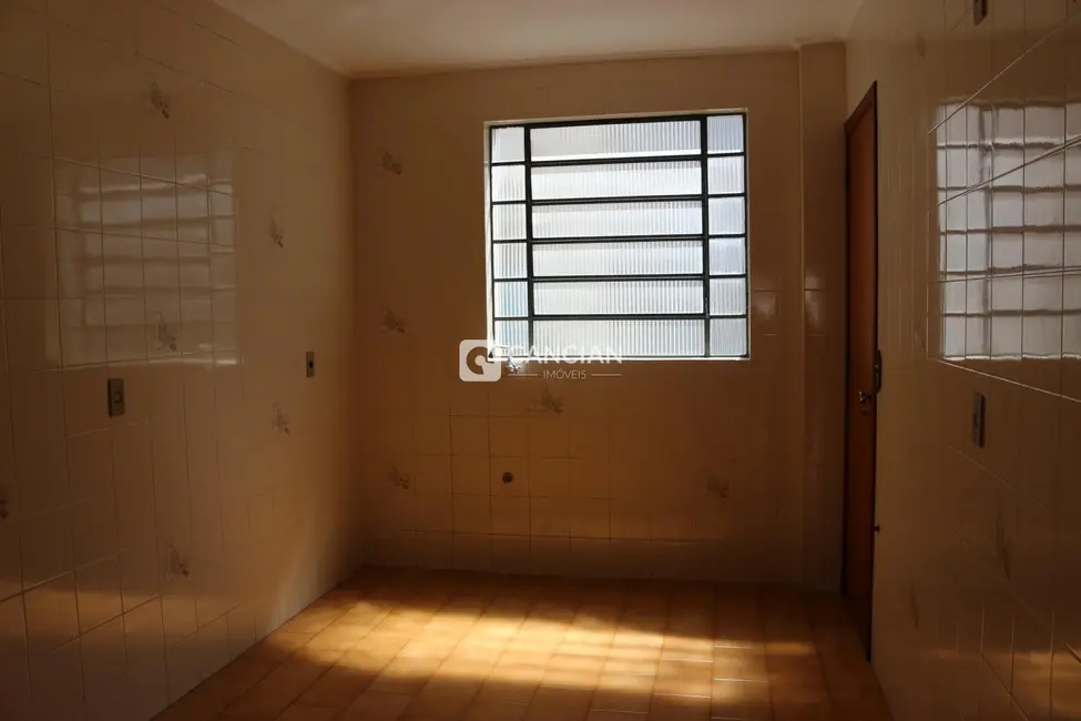 Apartamento com 2 quartos à venda, 81m2 em Centro, Santa Maria - RS - imagem 7 Foto 7 de Apartamento com 2 quartos à venda, 81m2 em Centro, Santa Maria - RS