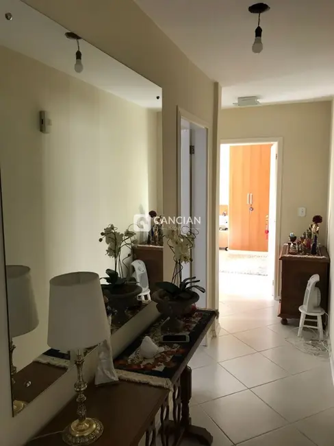 Foto 4 de Apartamento com 2 quartos à venda, 80m2 em Nossa Senhora de Lourdes, Santa Maria - RS