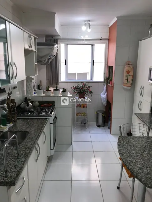 Foto 9 de Apartamento com 2 quartos à venda, 80m2 em Nossa Senhora de Lourdes, Santa Maria - RS