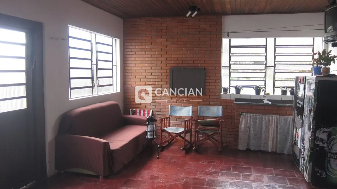 Foto 4 de Casa com 3 quartos à venda, 185m2 em Nossa Senhora das Dores, Santa Maria - RS