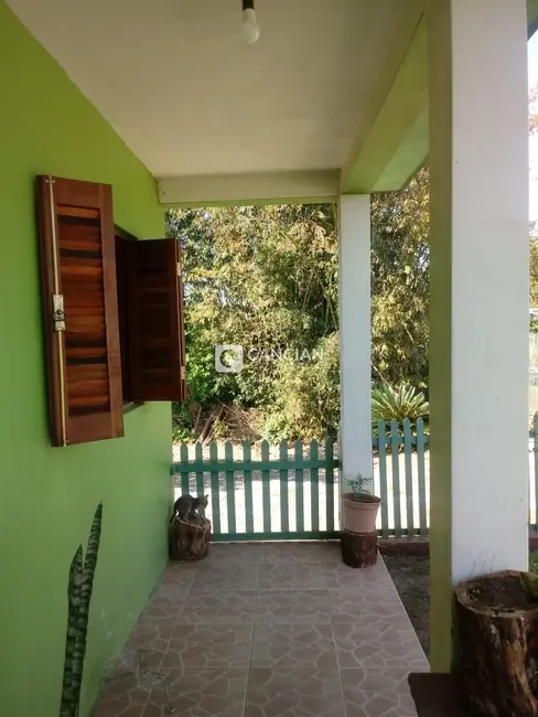 Foto 4 de Casa com 3 quartos à venda, 213m2 em Presidente João Goulart, Santa Maria - RS