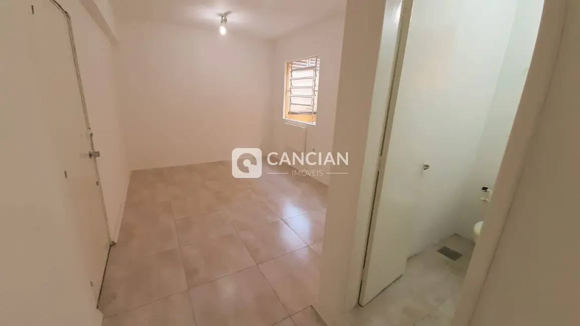 Foto 5 de Sala Comercial para alugar, 40m2 em Bonfim, Santa Maria - RS