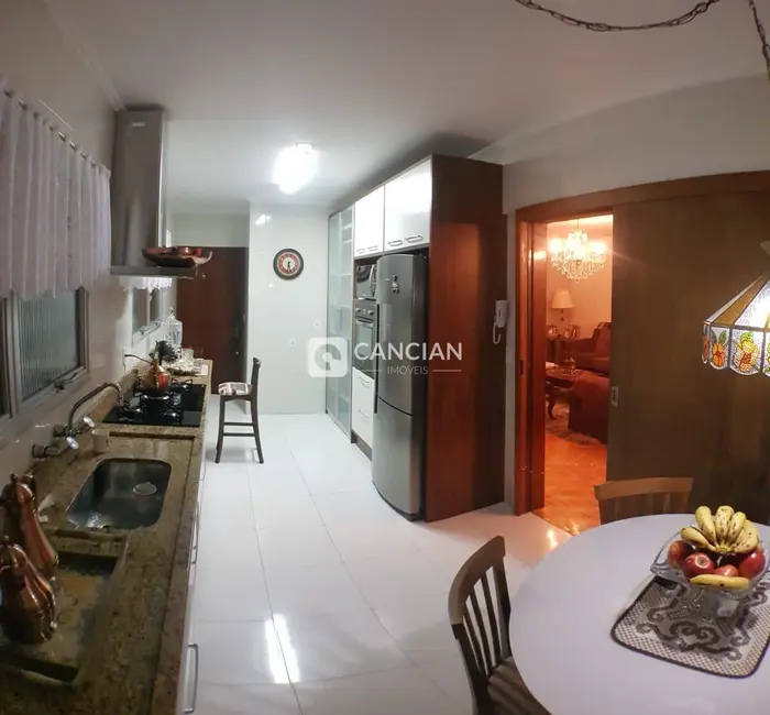 Foto 6 de Apartamento com 3 quartos à venda, 230m2 em Nossa Senhora de Fátima, Santa Maria - RS