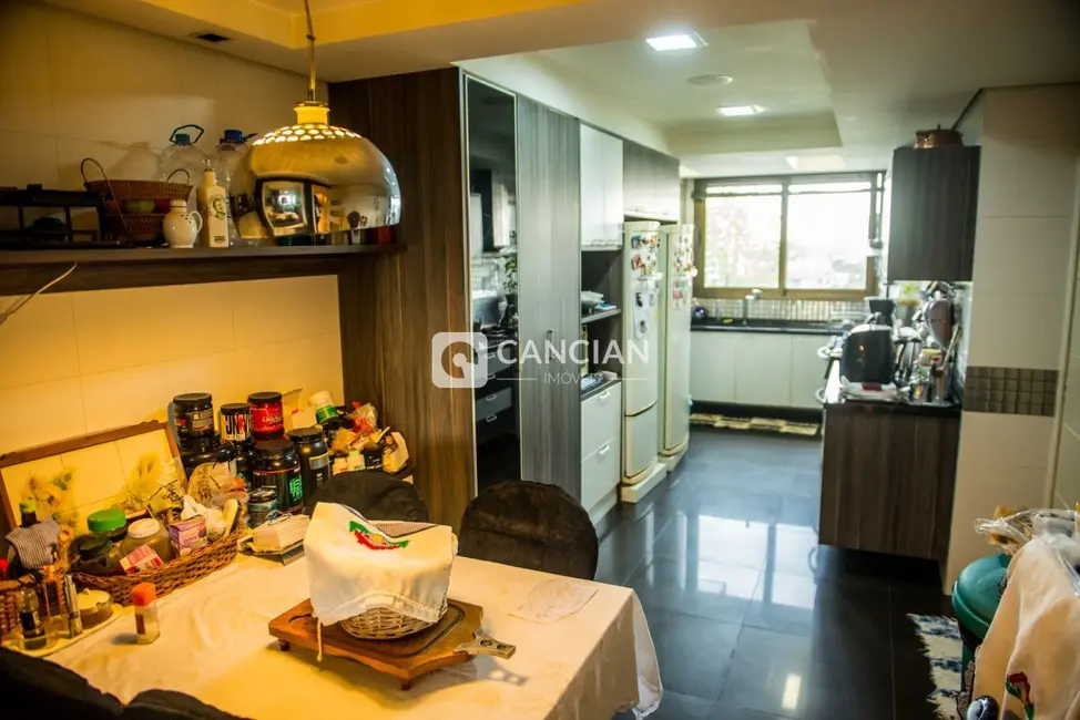 Foto 7 de Apartamento com 4 quartos à venda, 187m2 em Nossa Senhora Medianeira, Santa Maria - RS