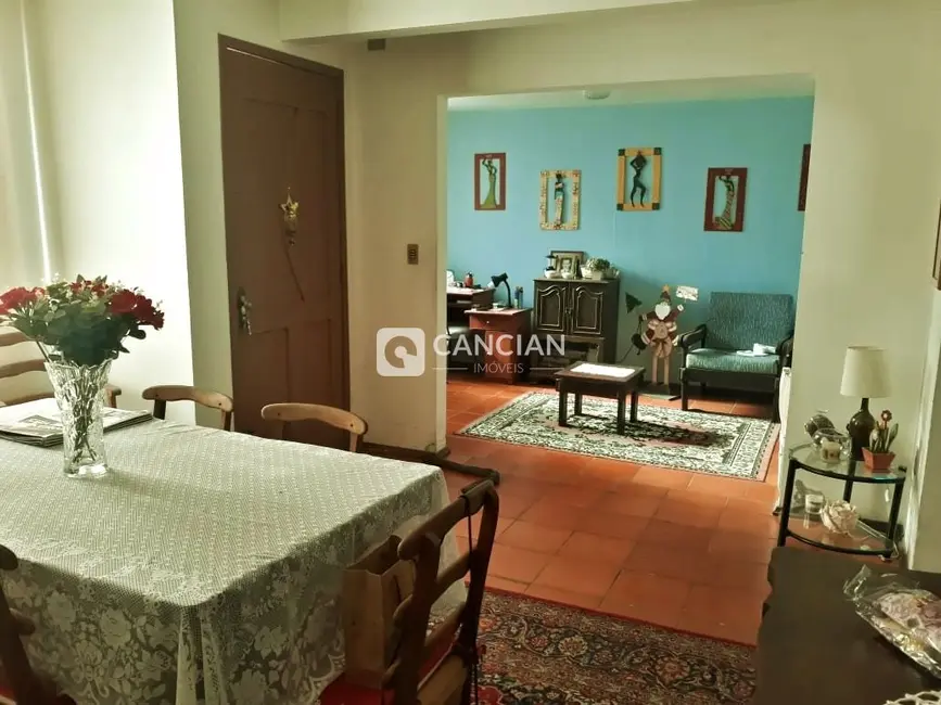 Casa com 3 quartos à venda, 185m2 em Camobi, Santa Maria - RS - imagem 8 Foto 8 de Casa com 3 quartos à venda, 185m2 em Camobi, Santa Maria - RS